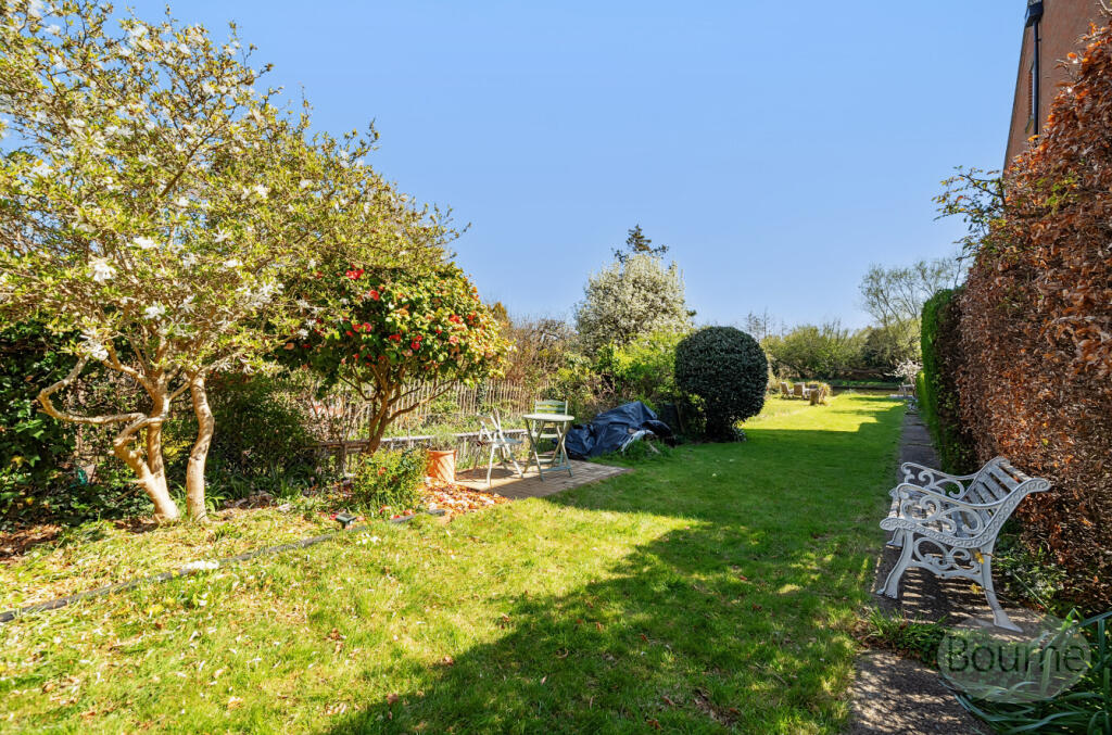 62b7f67e-24e0-489...