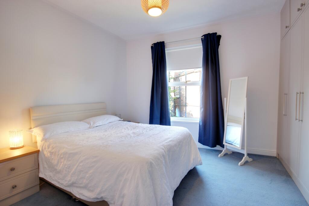 1 Bed 2A