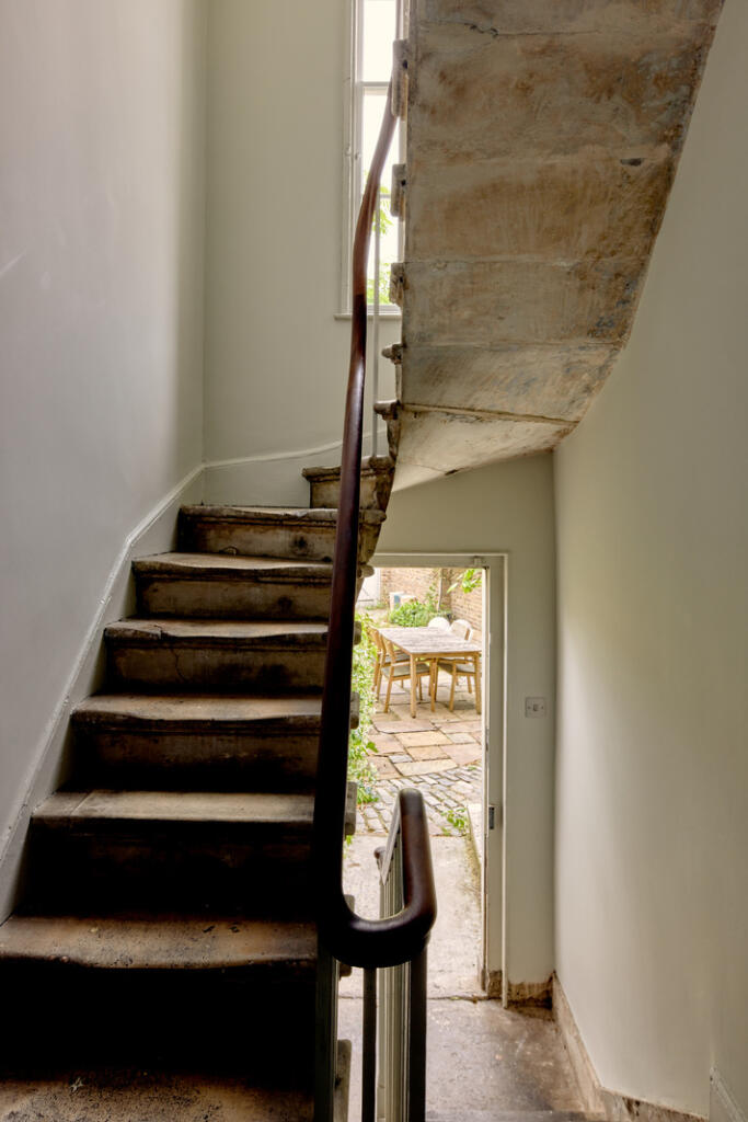 220203 - 12 Mare St, E2 50.jpg