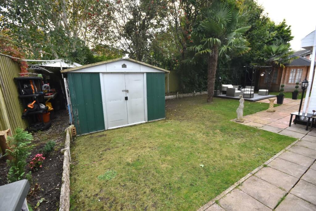 SHED/STORAGE UNITS