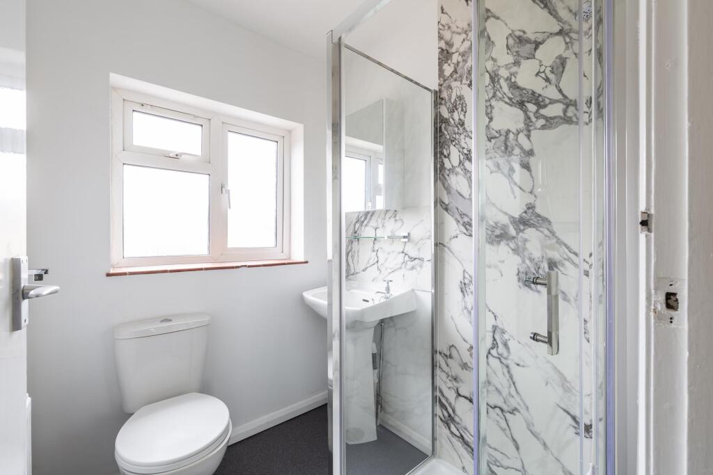 Shower room 
