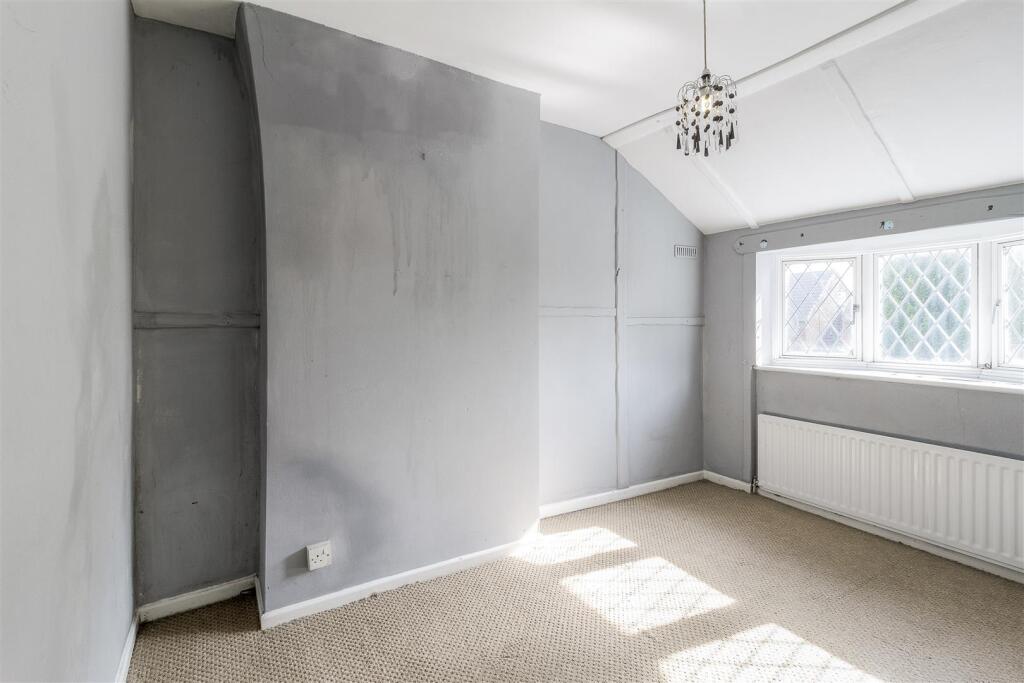 23 Coleshill Road, Hartshill