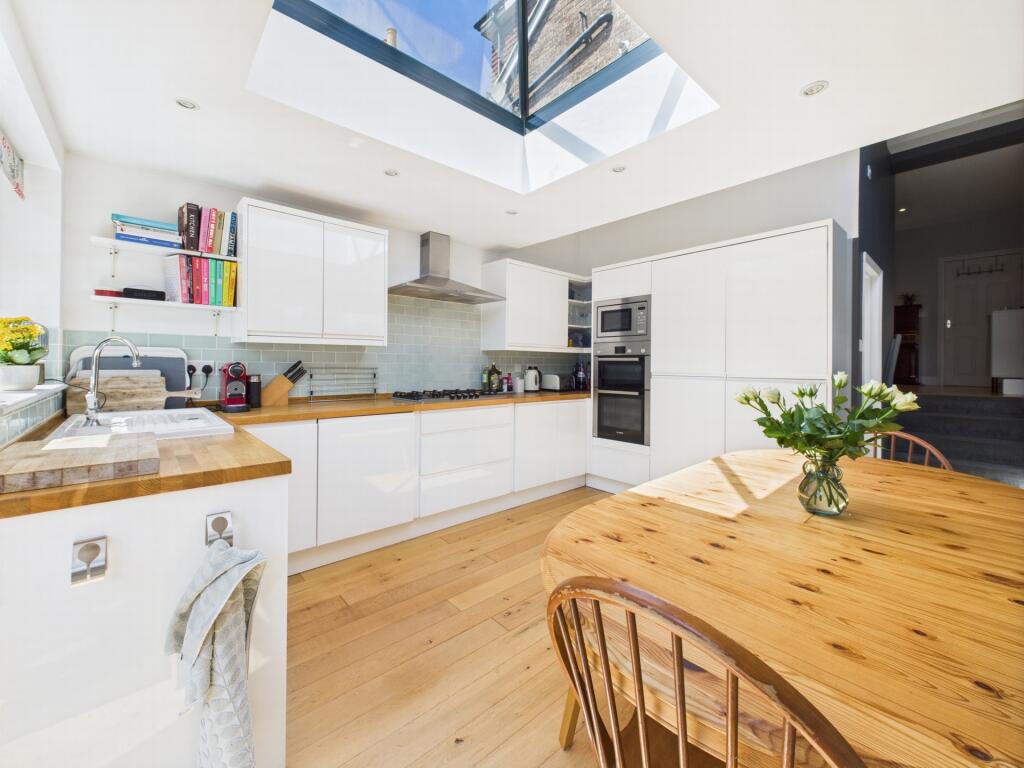 Kitchen 2