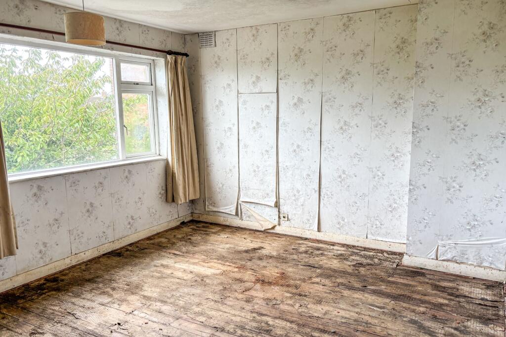 181 Ipswich Road, Colchester, Essex, CO4 0EL