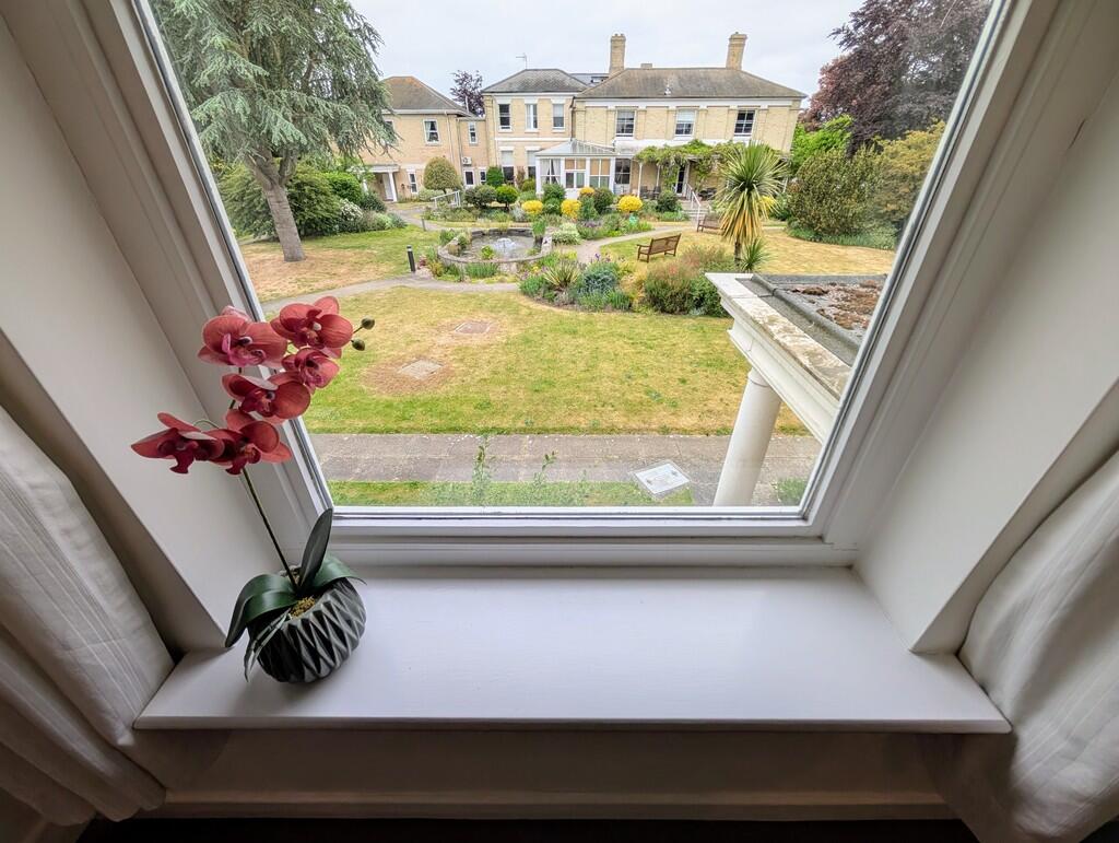 PXL_20250515_0910...