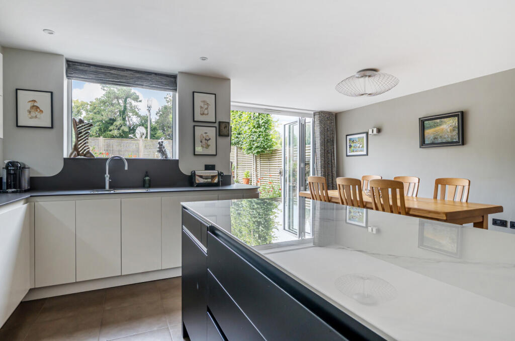 1320618-18-6874e5...