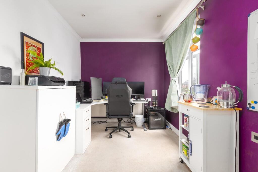 15 Guernsey Avenue, BS4-2.jpg