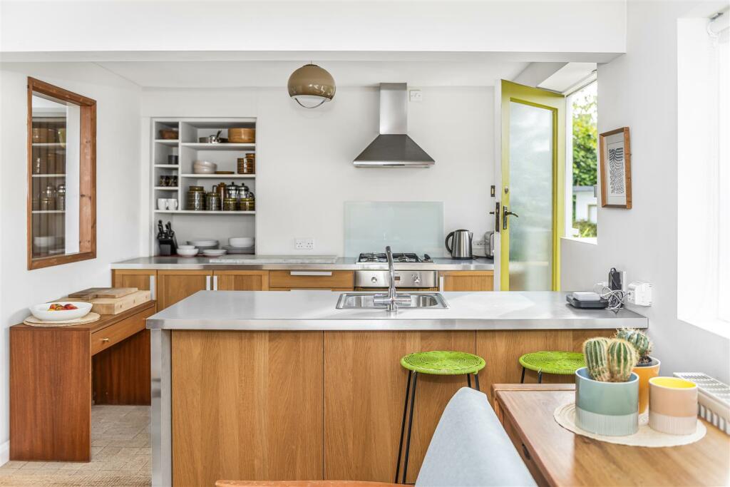 19 Limekiln Lane97.JPG