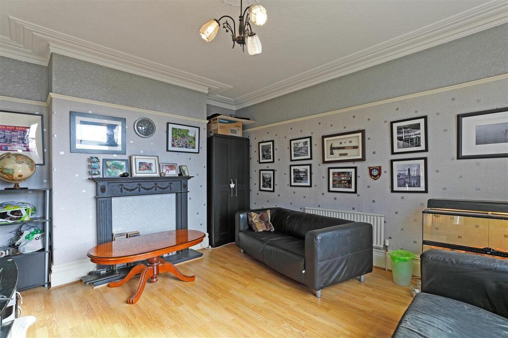 115 Claremount Rd.26.Photoneg.co.uk.jpg