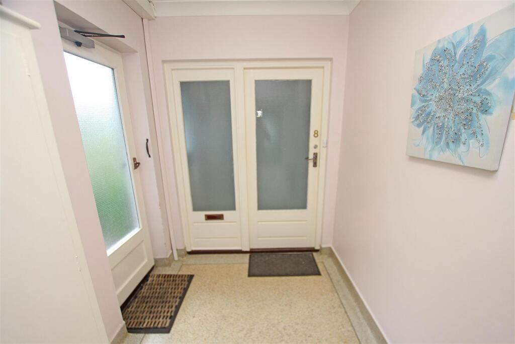 Entrance lobby.jpg