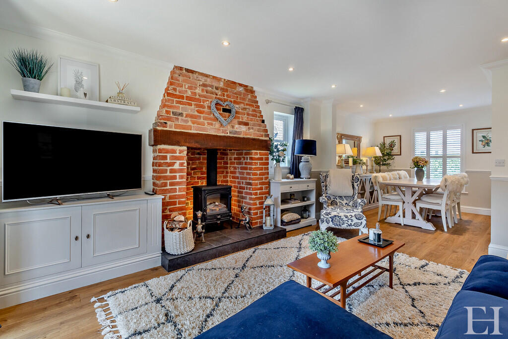 8649888-interiorW...