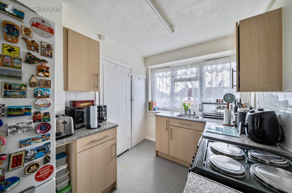 90797c29-afe7-4c3...