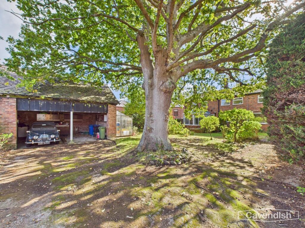 OPEN FRONTED GARAGE