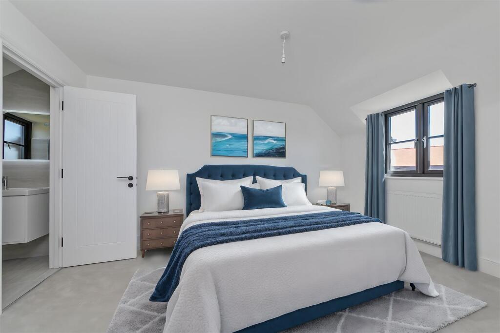 1RoseGardens-52 - Bedroom - Standard - 1.jpg