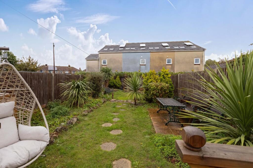 Freshbrook Rd_11.jpg