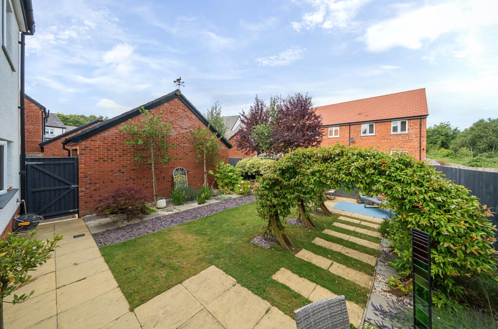 1325604-4-6877746...