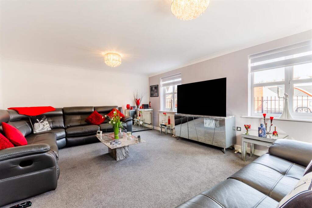 8638099-interior15v2.jpg