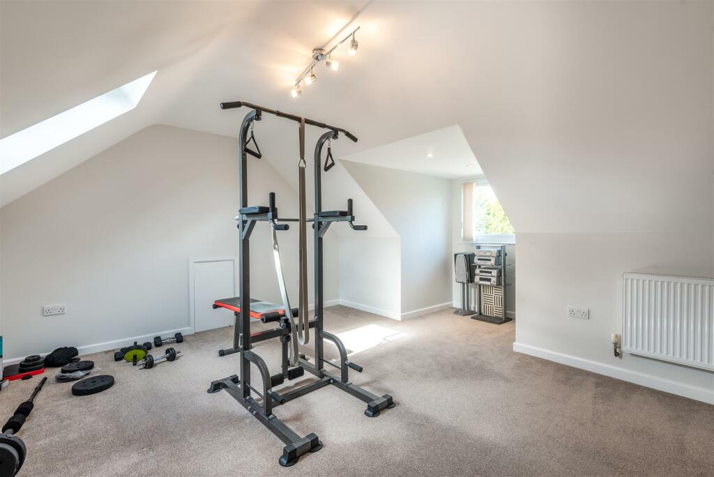 8589242-interior03.jpg