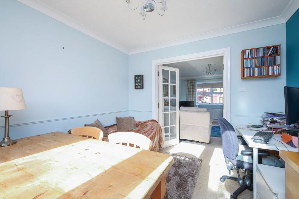 Blakes Farm Road, Horsham