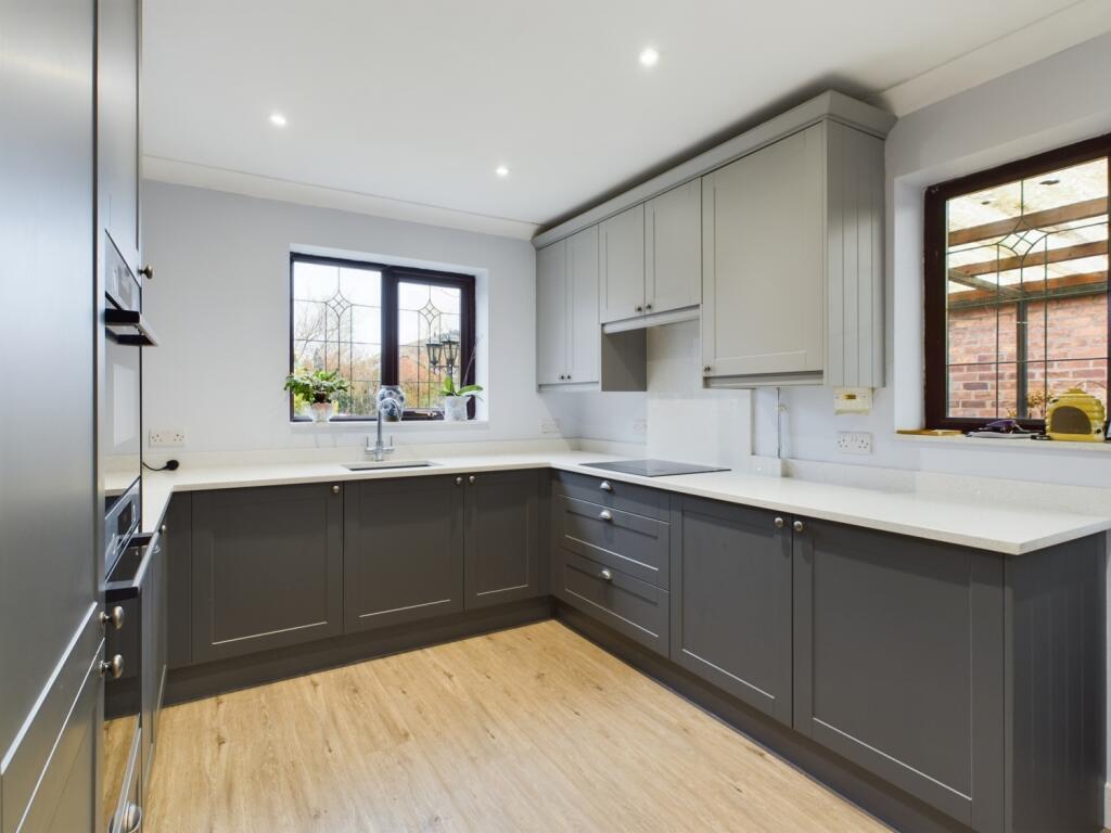 Rosslyn Grove  (18)