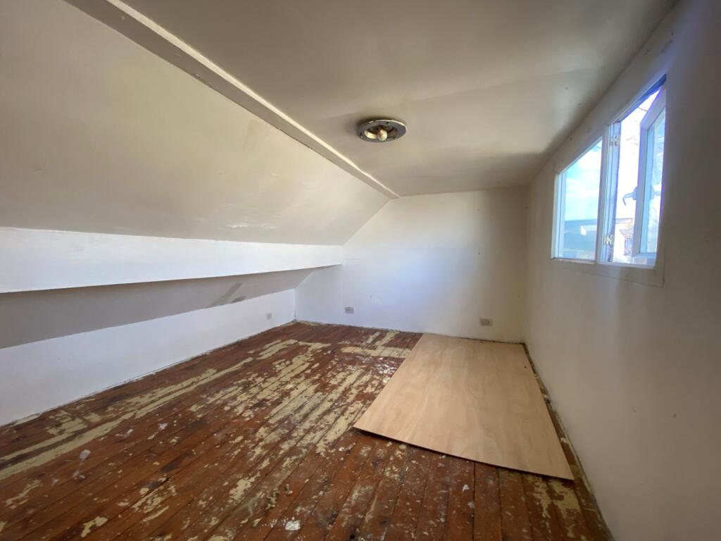 Landing/Bedroom