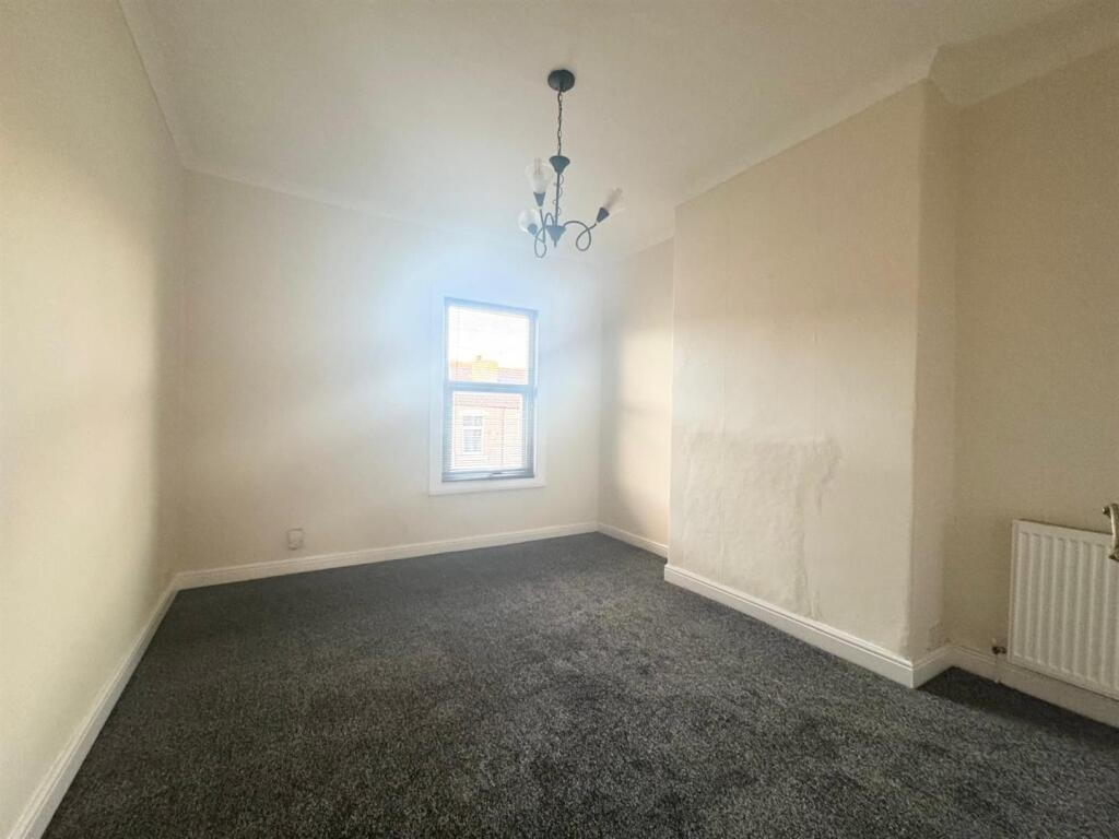 WhatsApp Image 2025-03-17 at 17.40.33 (6).jpeg