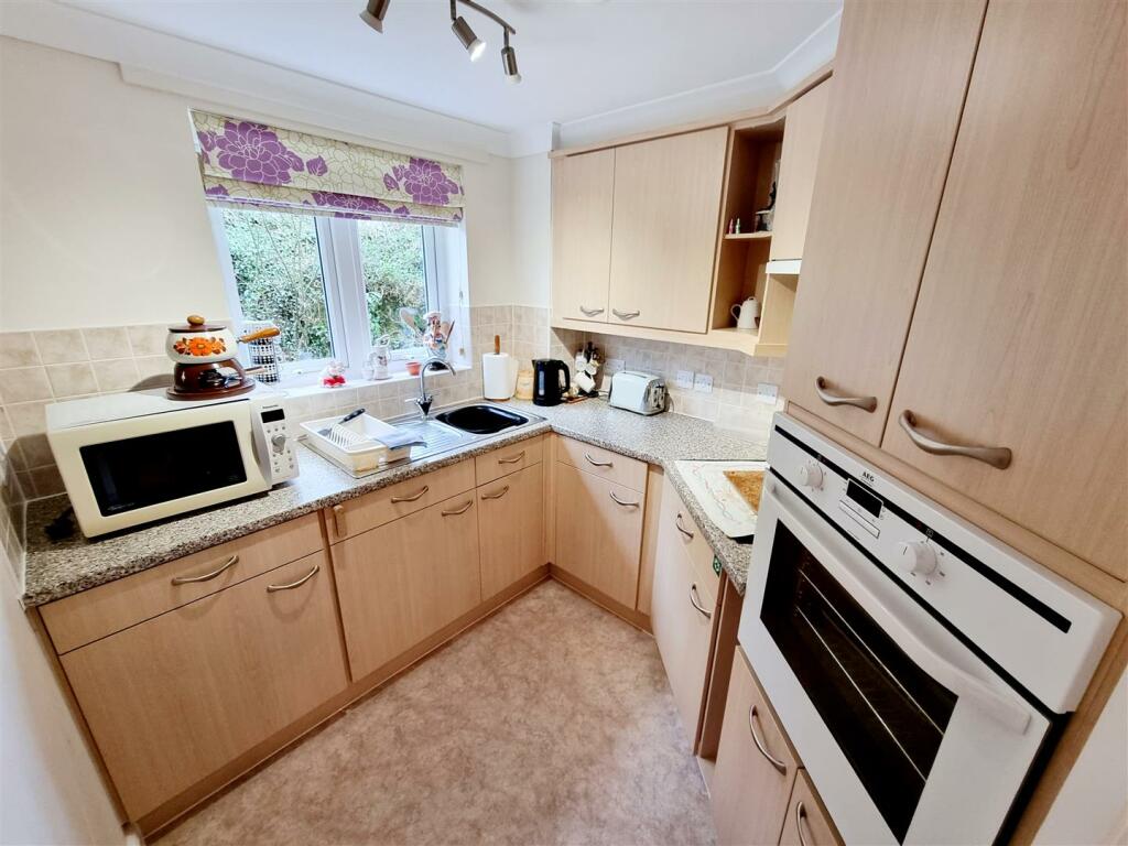 Kitchen.jpg