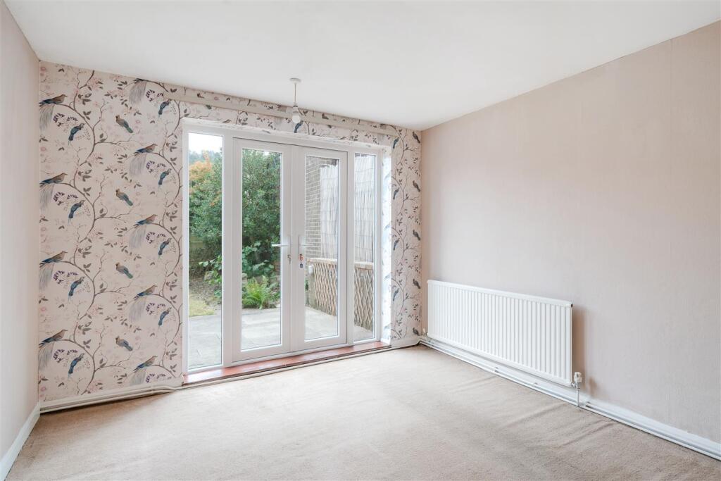 Bedroom 2-1.jpg