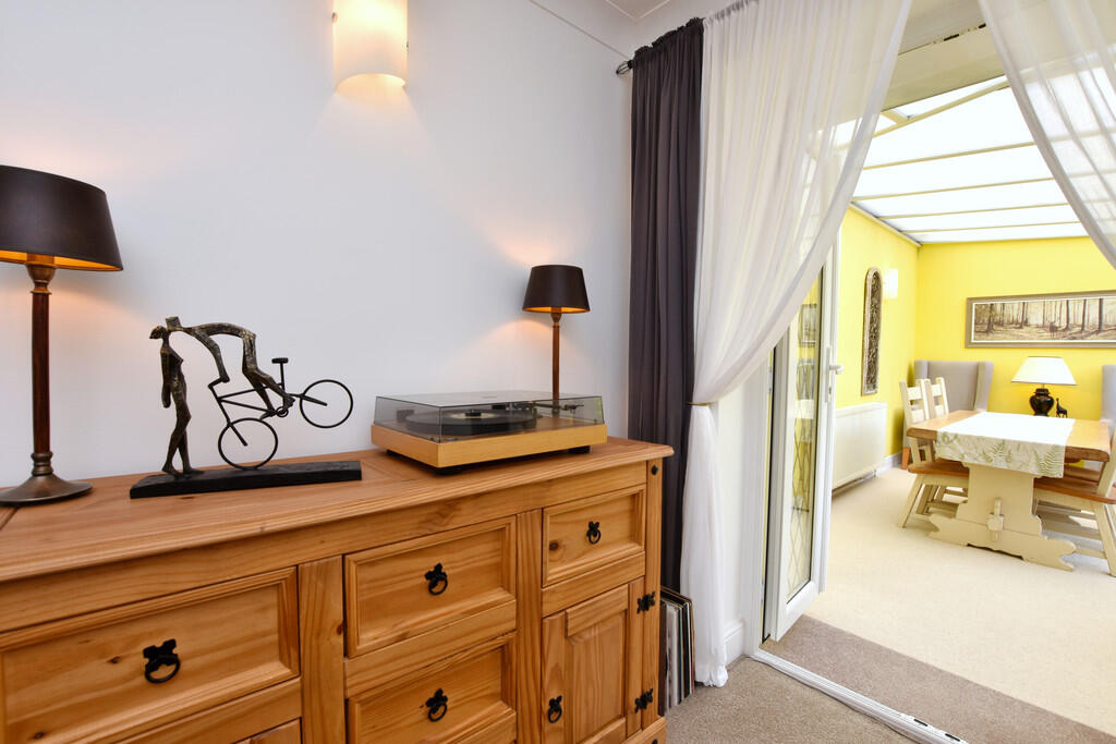 Living Room to Co...