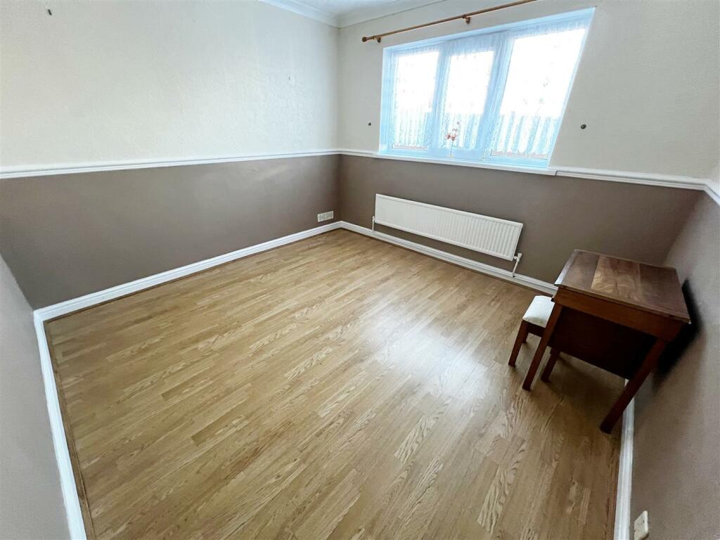 BEDROOM 3/DINING ROOM