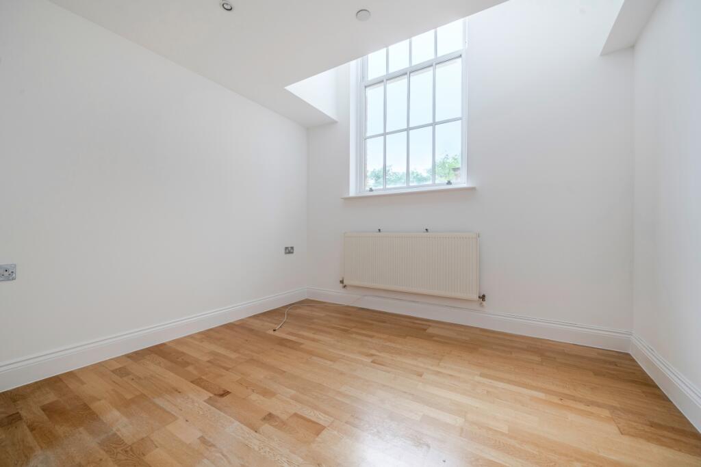 1318409-6-6880f07...