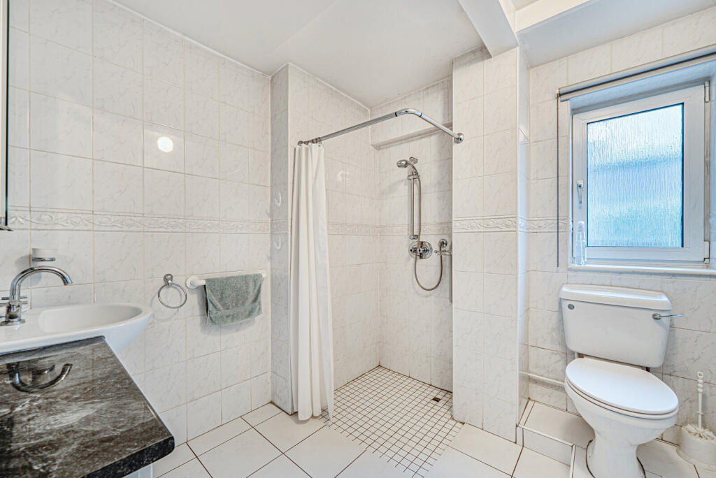 1356139-7-68ca7c6...