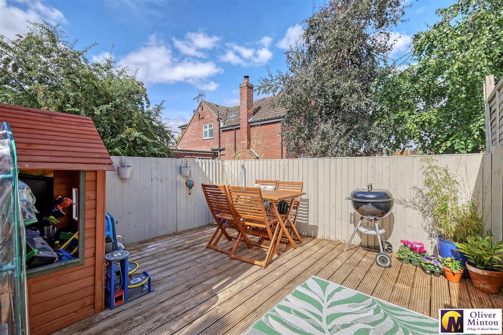 Rear Courtyard Garden