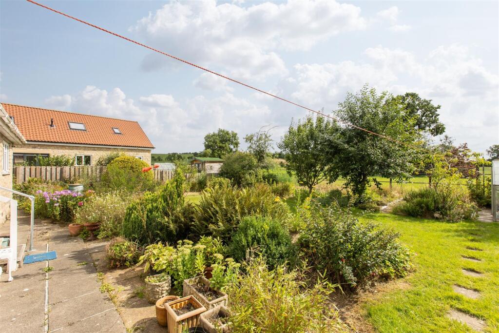 Ryedale Close 11 External-3.jpg