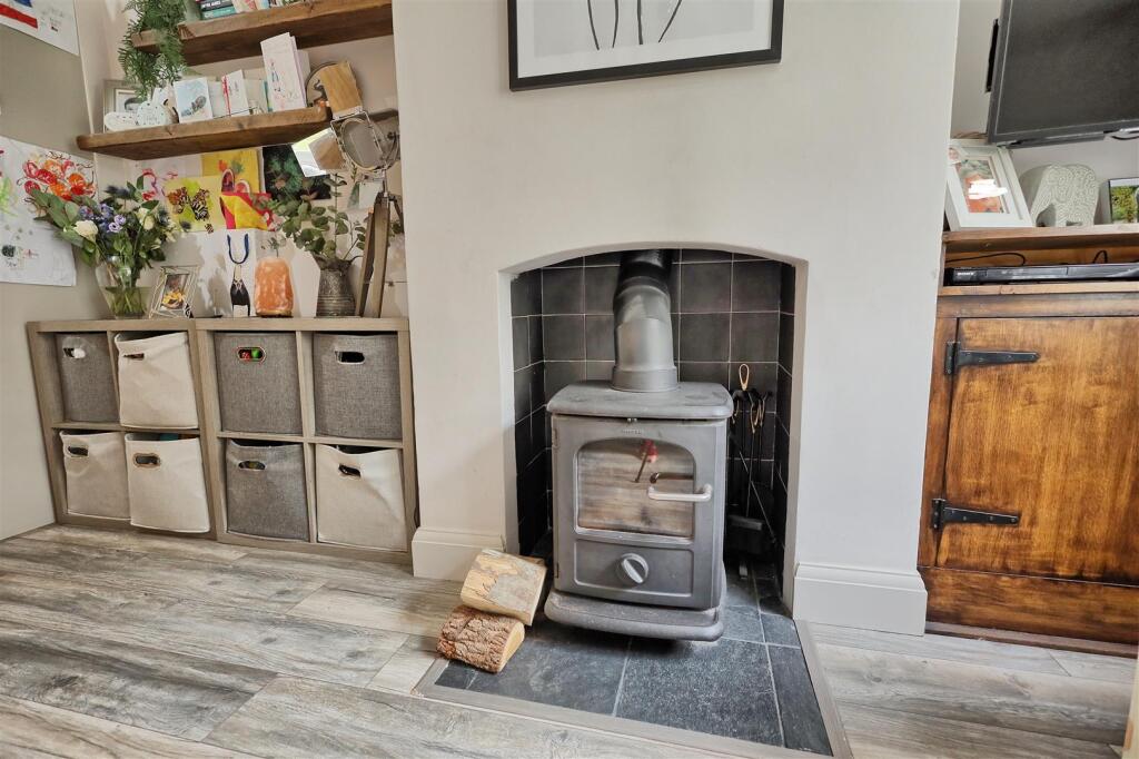 WOOD BURNER