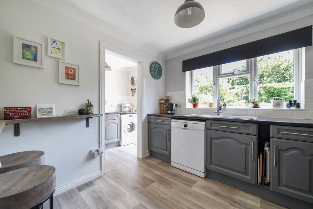 1323728-4-686d16a9c33a0