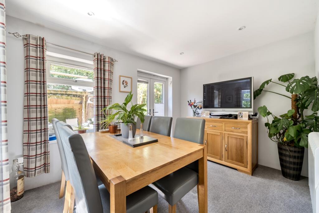 1316758-6-68629098e1e28