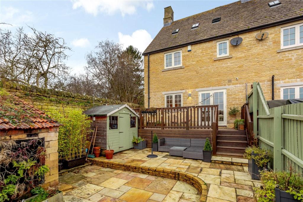 Rear Garden Patio