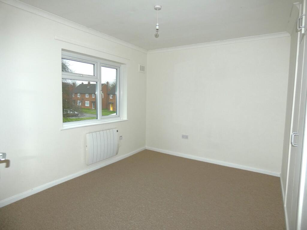 Pic 8 Bedroom Two.JPG