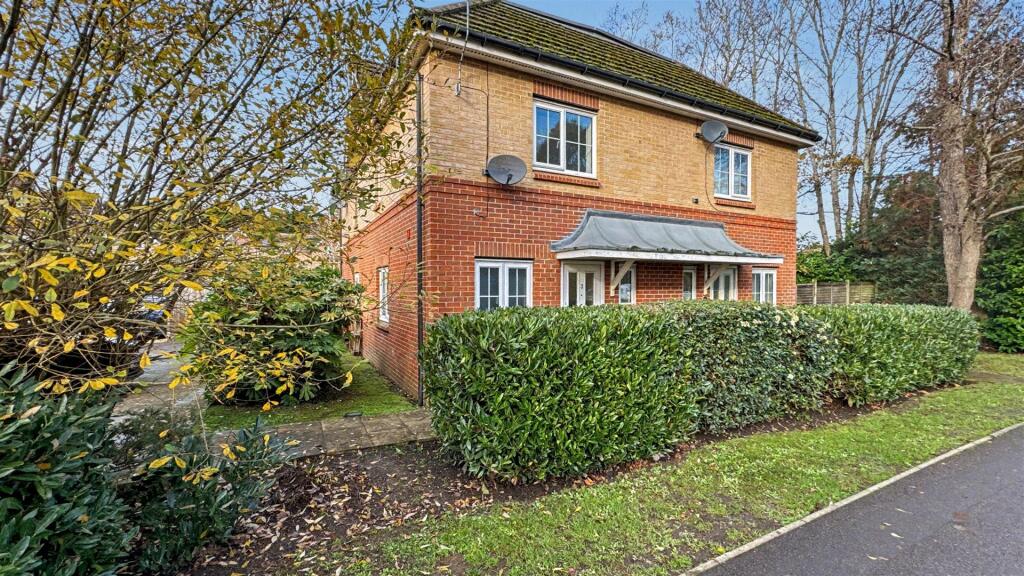 St. Dominic Close, Farnborough