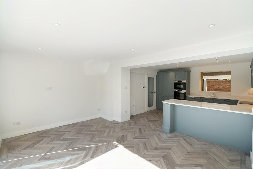 54 Colbourne Road-8.jpg
