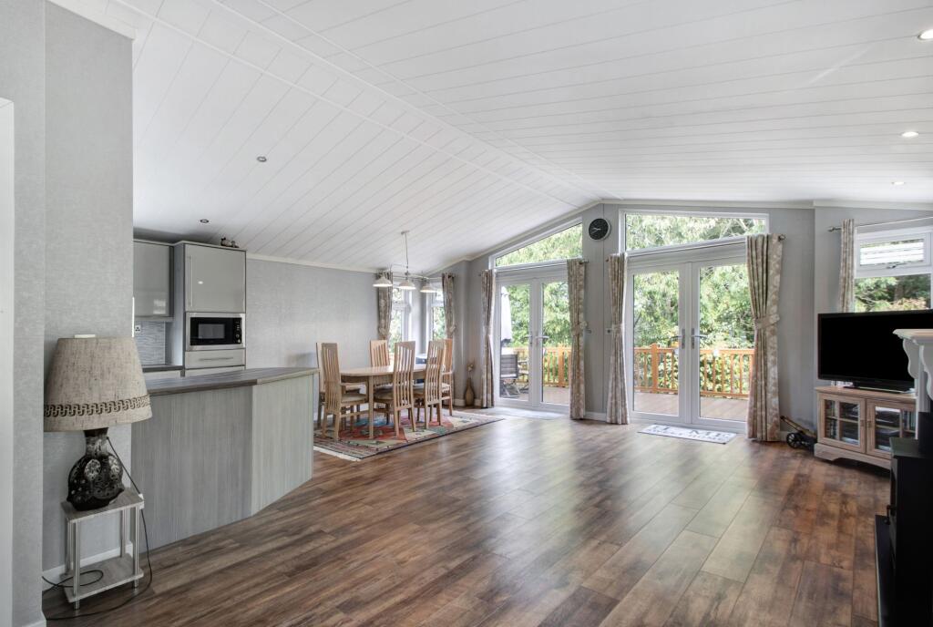 LIving Area &amp; Kitchen