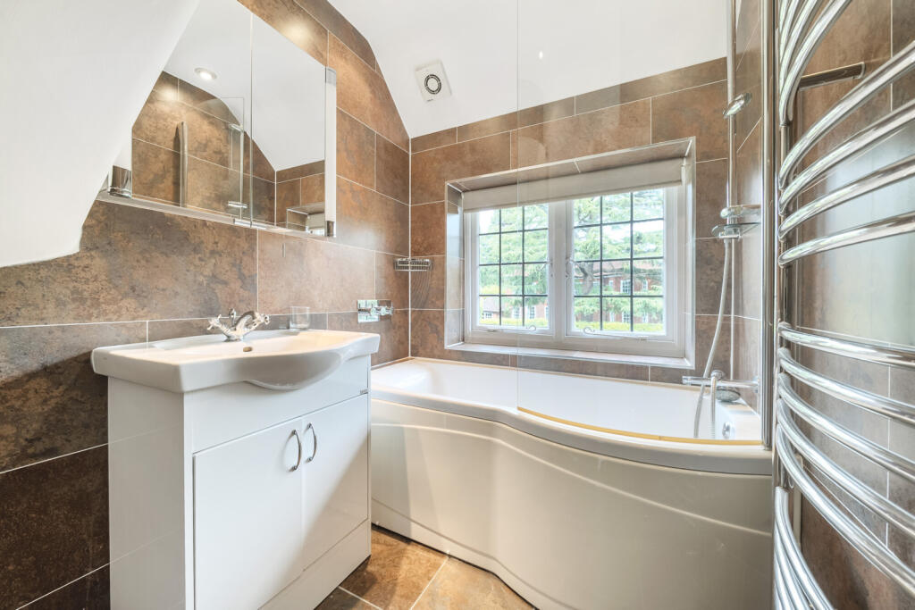 1316790-18-686429...