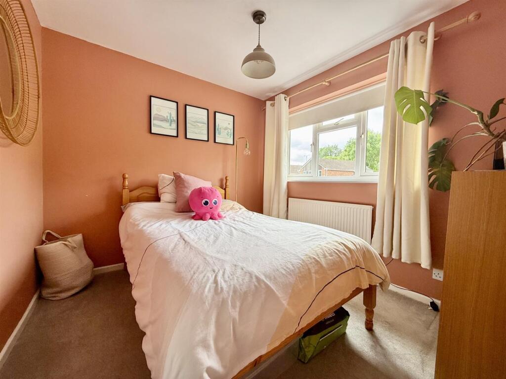 Bedroom2.jpg