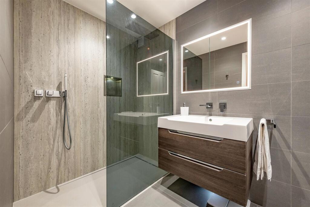 25424_asr__selhurst_close_1.jpg