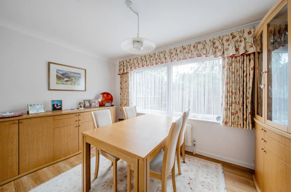 1342413-3-68ae288...