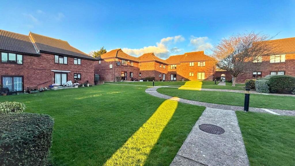 PHOTO-2025-11-25-16-14-43 (20).jpg