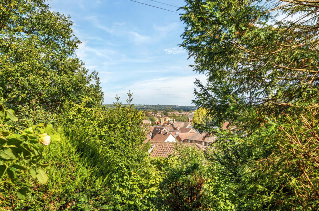 1355500-3-68d12f0...