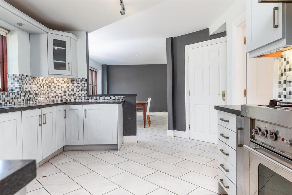 St Winifreds Court (15 of 43).jpg