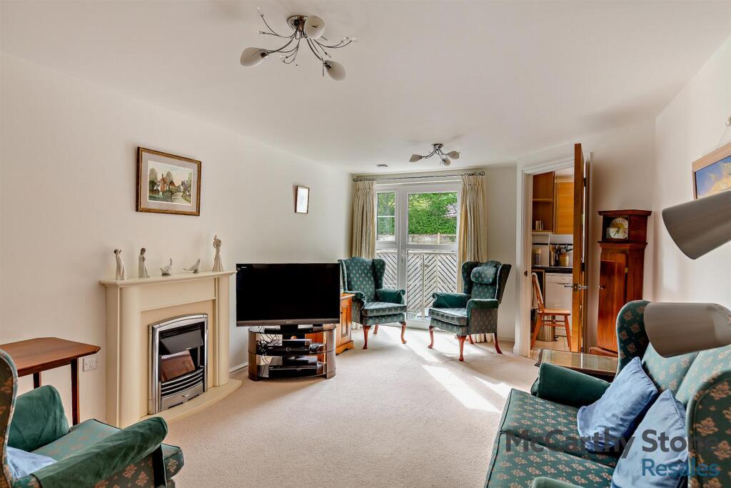 Living Room: